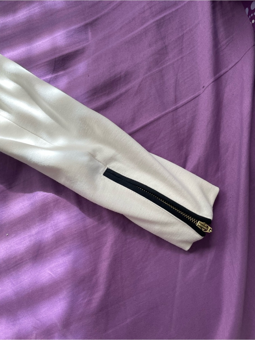 H&M White Jacket with Black Contrast Piping - Picture 9 of 11